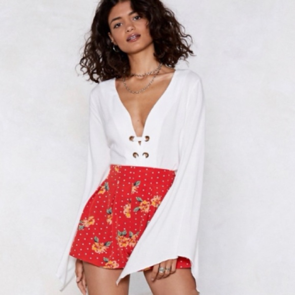 NASTY GAL Ready Steady Grow Floral Polka Dot Short - Picture 1 of 9